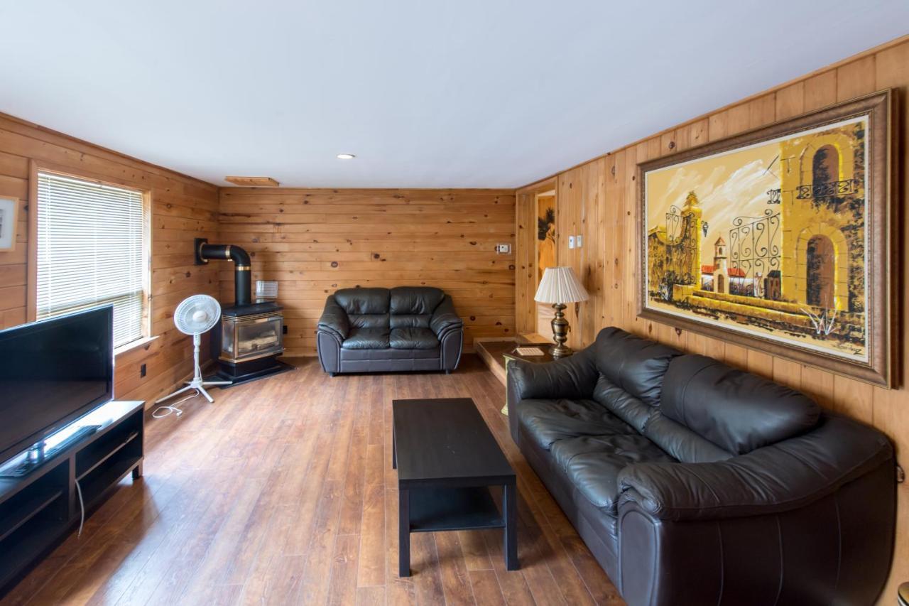Madawaska Lodge-Cottage מראה חיצוני תמונה